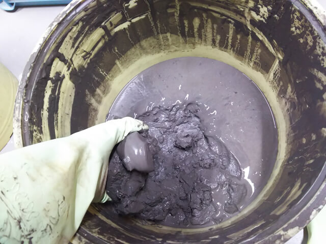 【釉薬】陶芸のプロが教える固まった釉薬を混ぜる方法