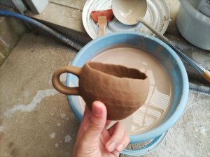 手びねりカップの作り方
